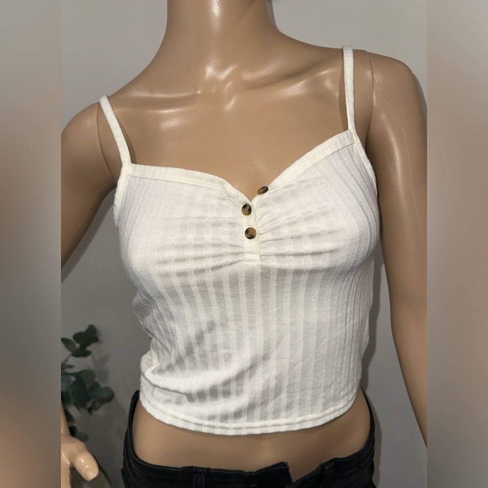 3/$15 ‎ Topshop crop tank size 6